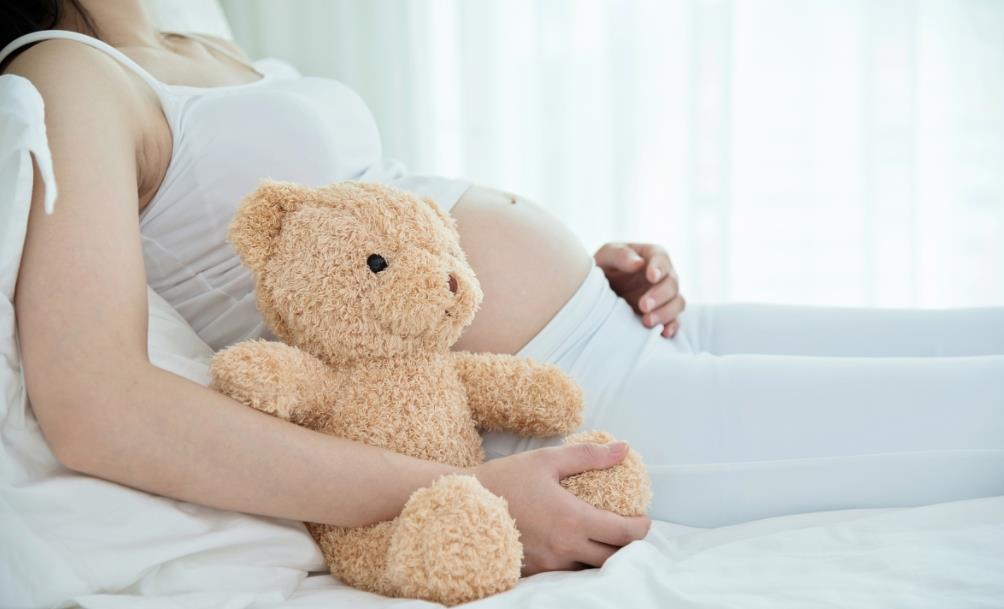 坐月子可以吃营养保健品吗？