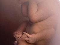 孕期孕妇的睡姿会影响到胎儿发育？